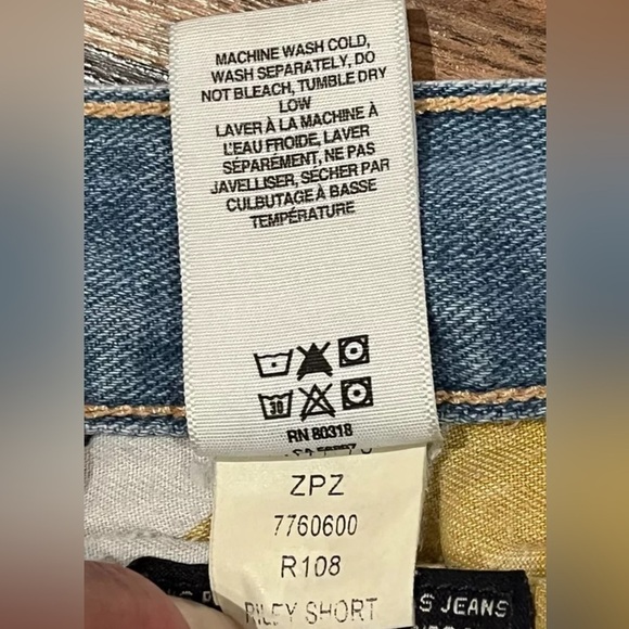 LUCKY BRAND Riley Jean Cut Off Shorts Stretch Denim Embroidered Hem - Picture 8 of 9